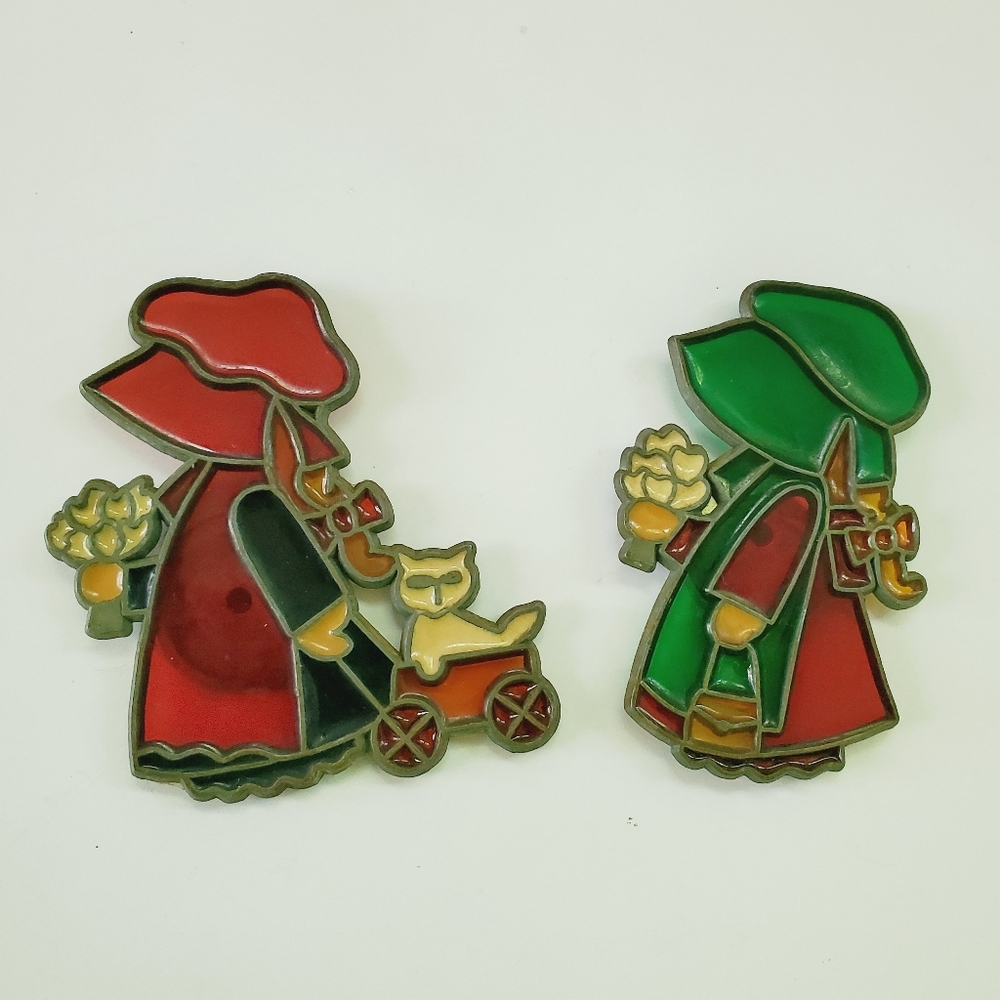 Vintage Stained Glass Girls with Cat Flowers